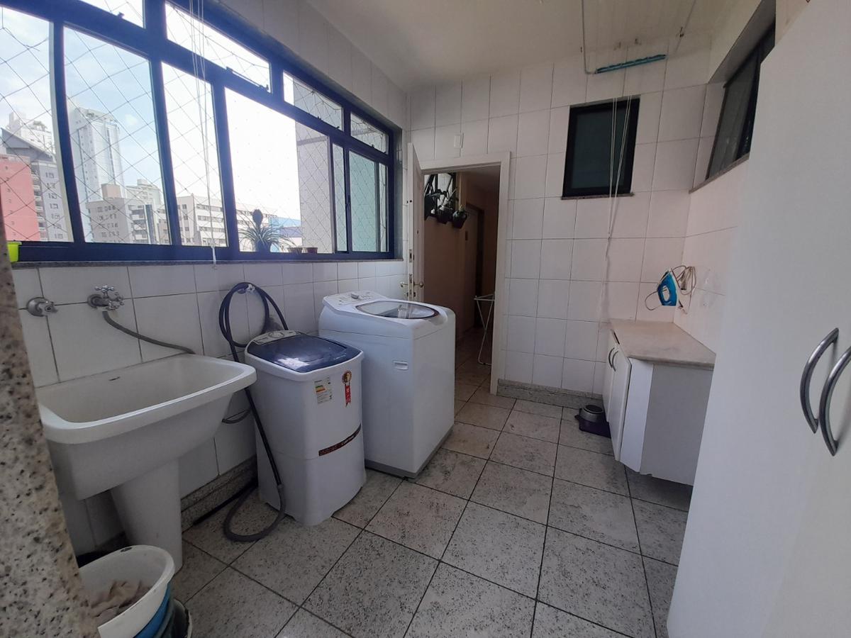 Apartamento, Funcionários, 4 Quartos, 3 Vagas, 2 Suítes