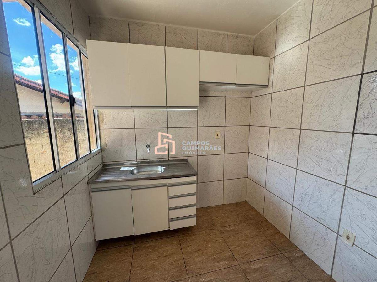 Casa, Masterville, 2 Quartos, 2 Vagas