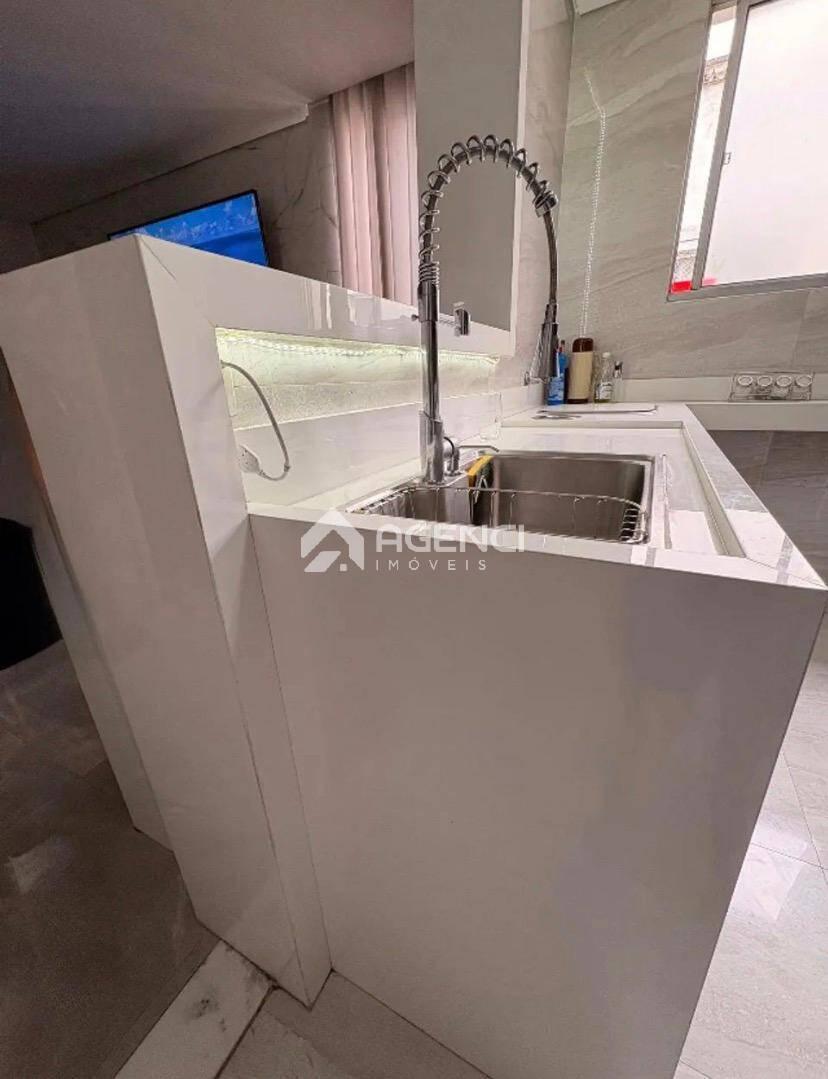 Apartamento, Arpoador, 2 Quartos, 0 Vaga, 0 Suíte