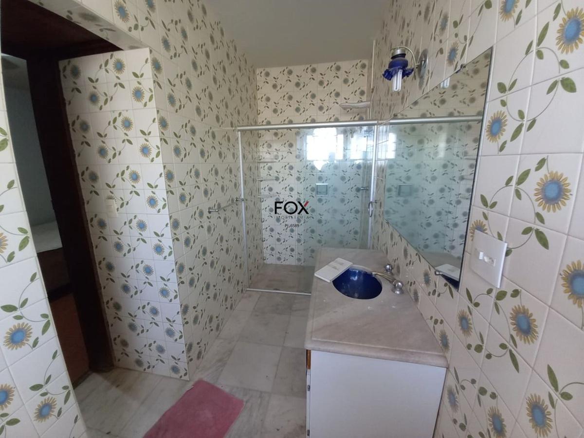 Casa, Santa Efigênia, 5 Quartos, 4 Vagas, 3 Suítes