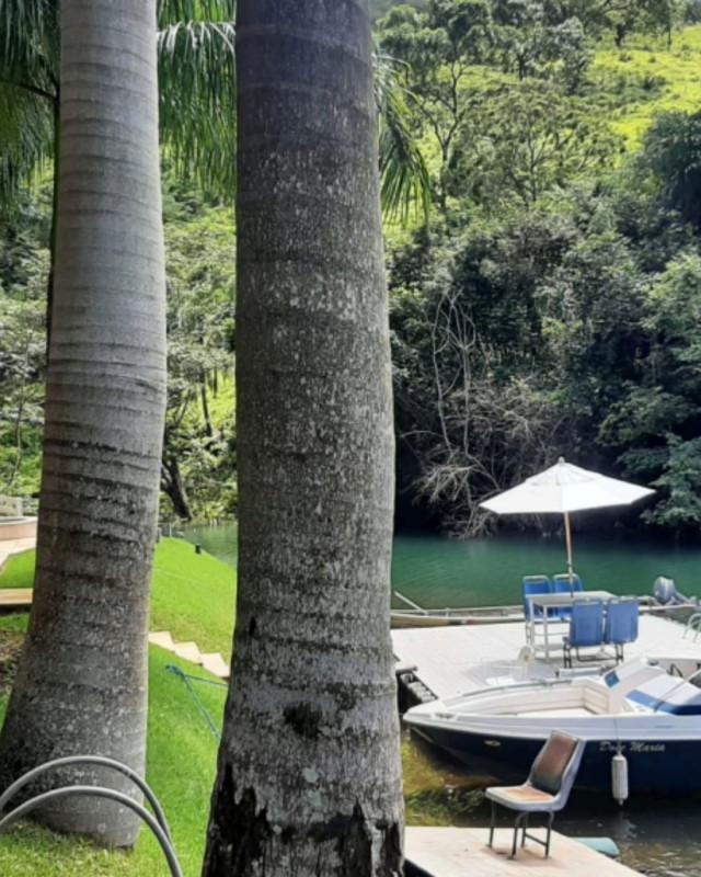 Fazenda, Centro, 15 Quartos, 10 Vagas, 6 Suítes