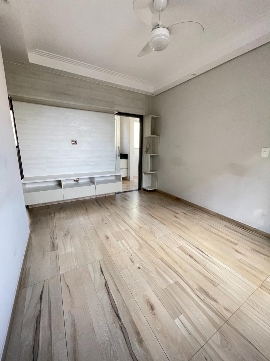Apartamento, Santa Mônica, 2 Quartos, 1 Vaga