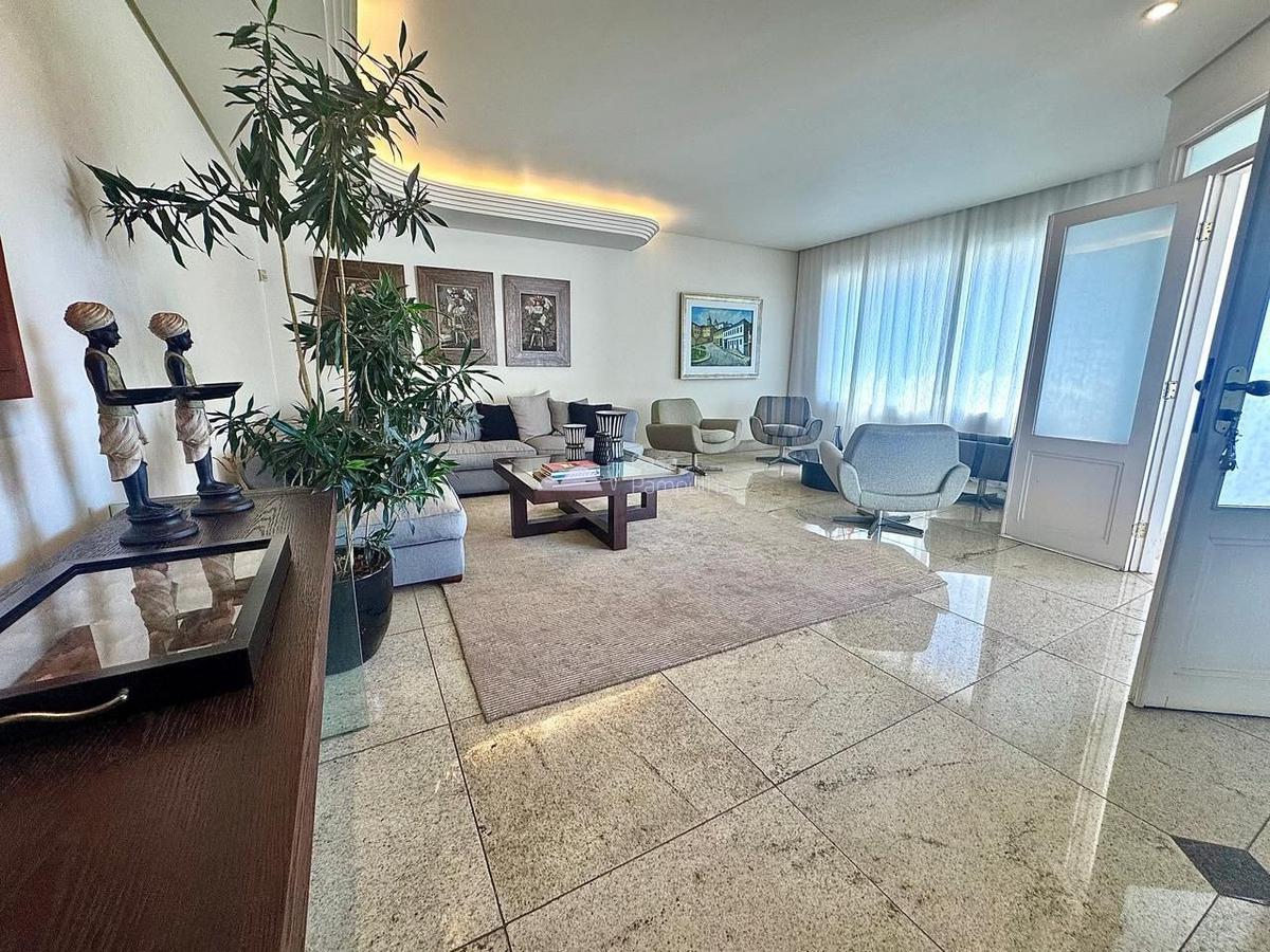Casa, Garças, 4 Quartos, 13 Vagas, 3 Suítes