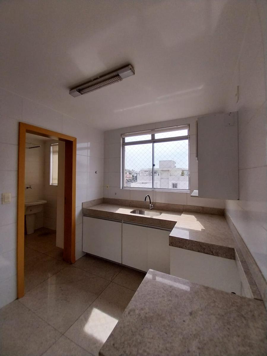 Cobertura, Castelo, 3 Quartos, 2 Vagas, 1 Suíte