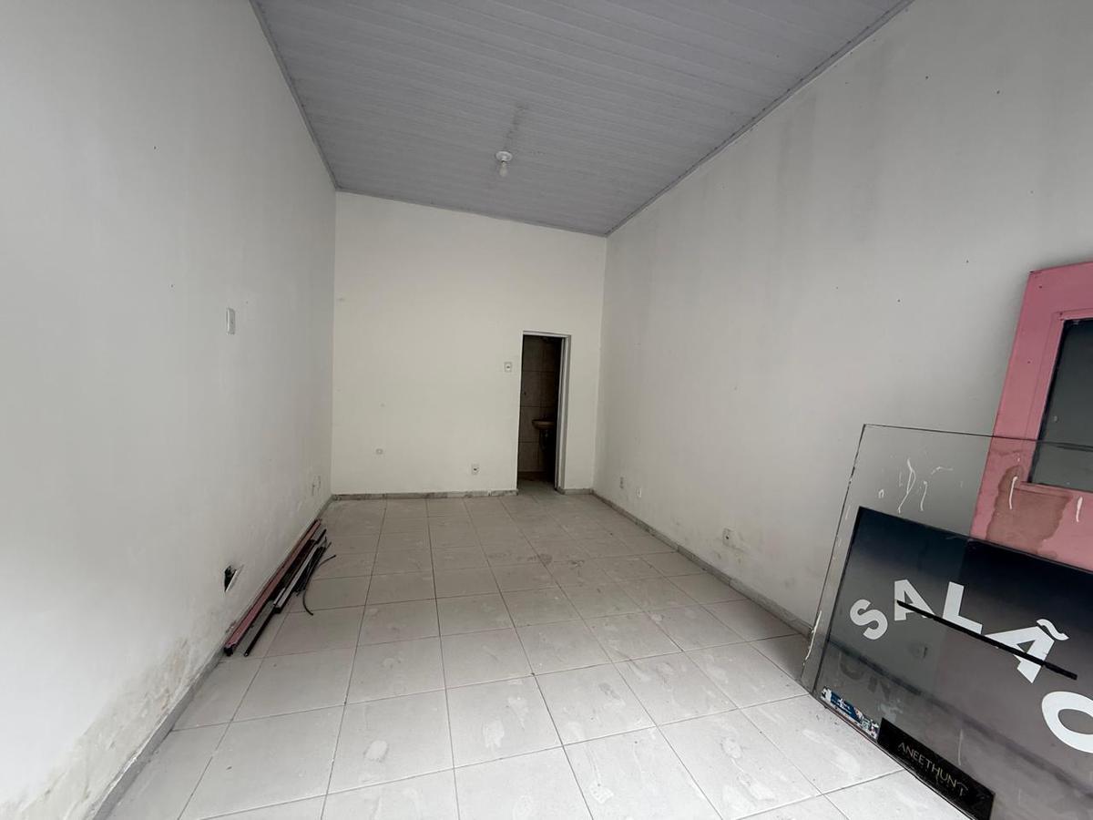 Andar, Santa Cruz, 0 Quarto, 0 Vaga