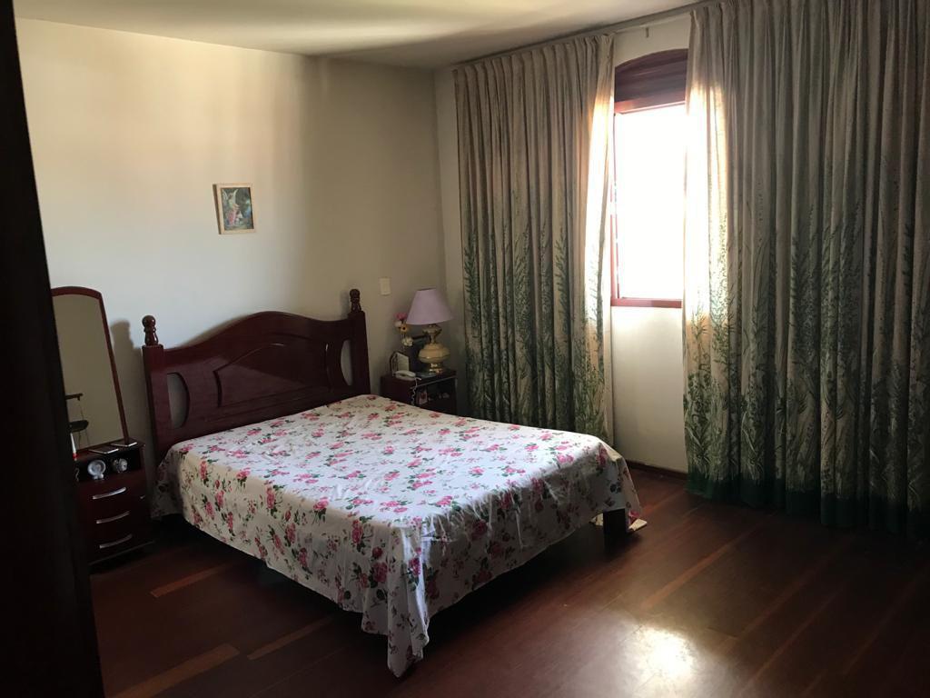 Casa, Vila Pinto, 4 Quartos, 2 Vagas