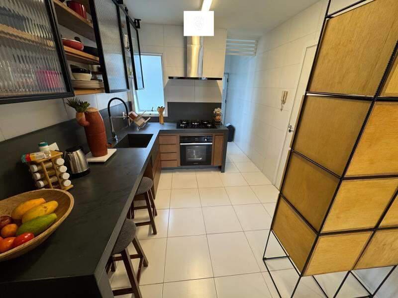 Apartamento, Ipiranga, 4 Quartos, 3 Vagas, 1 Suíte