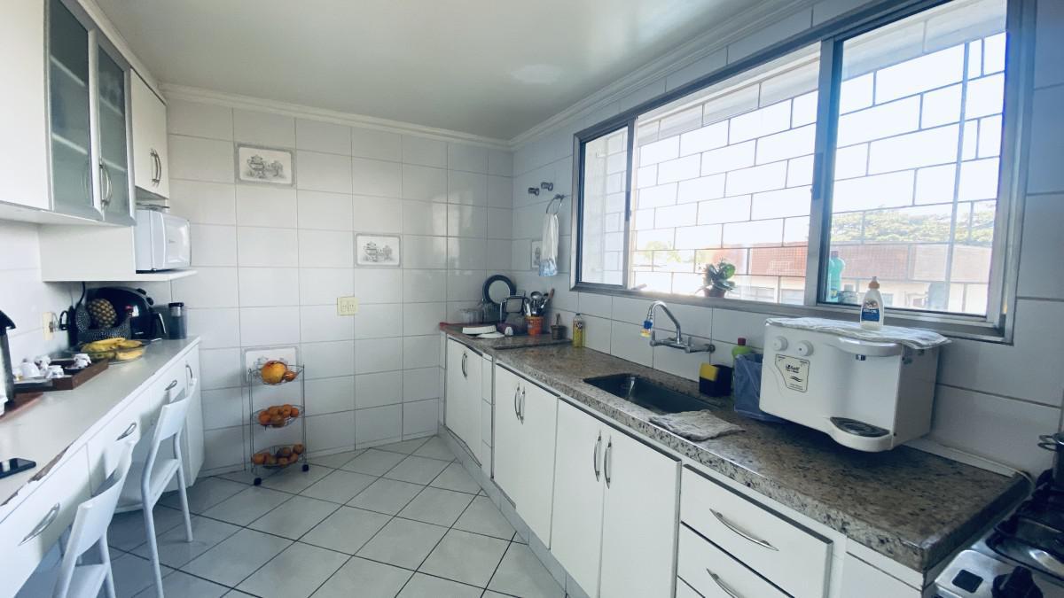 Casa, São Luiz (pampulha), 4 Quartos, 6 Vagas, 1 Suíte