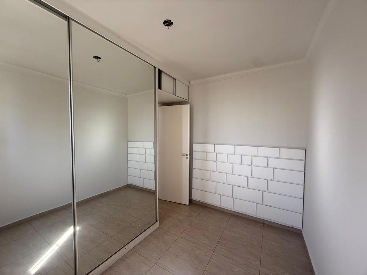 Apartamento, Santa Cruz, 2 Quartos, 1 Vaga