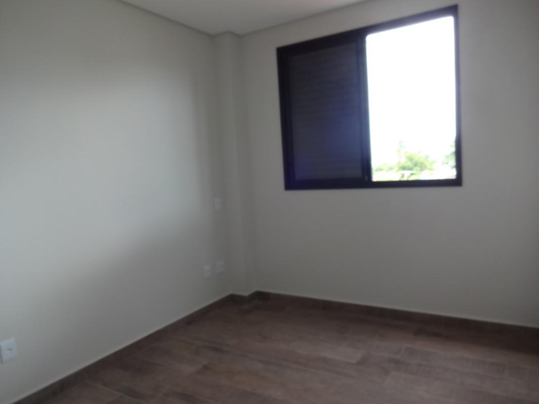 Apartamento, Jaraguá, 4 Quartos, 3 Vagas, 1 Suíte