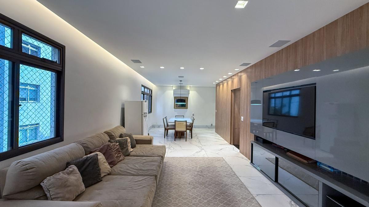 Apartamento, Funcionários, 4 Quartos, 2 Vagas, 2 Suítes