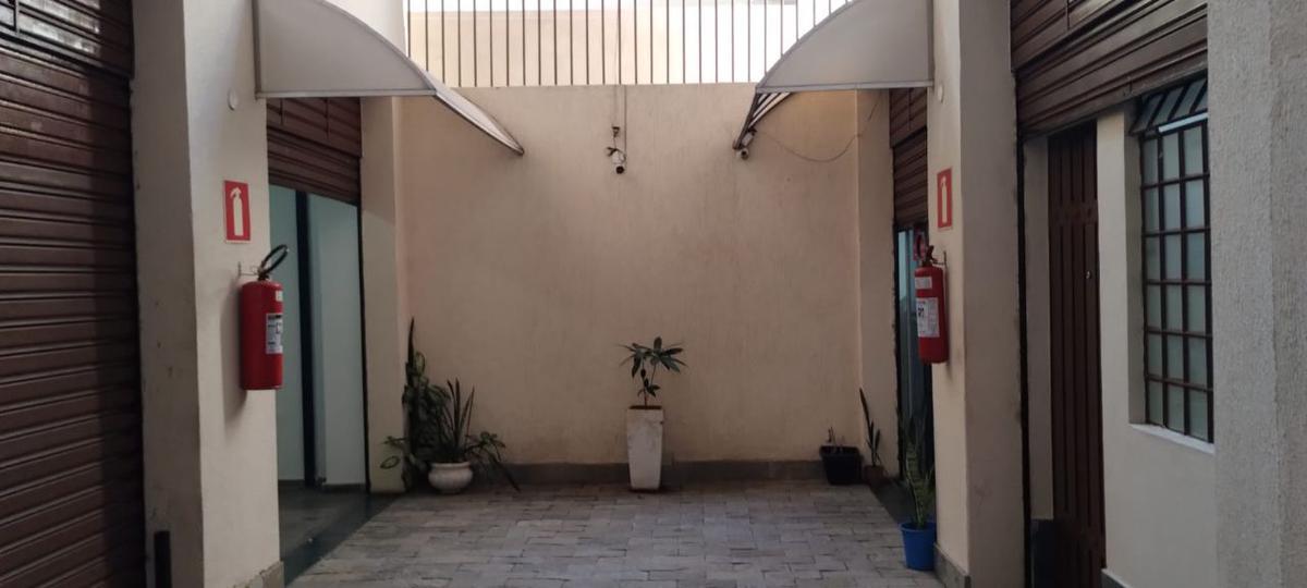 Galpão, Cachoeirinha, 1 Quarto, 0 Vaga