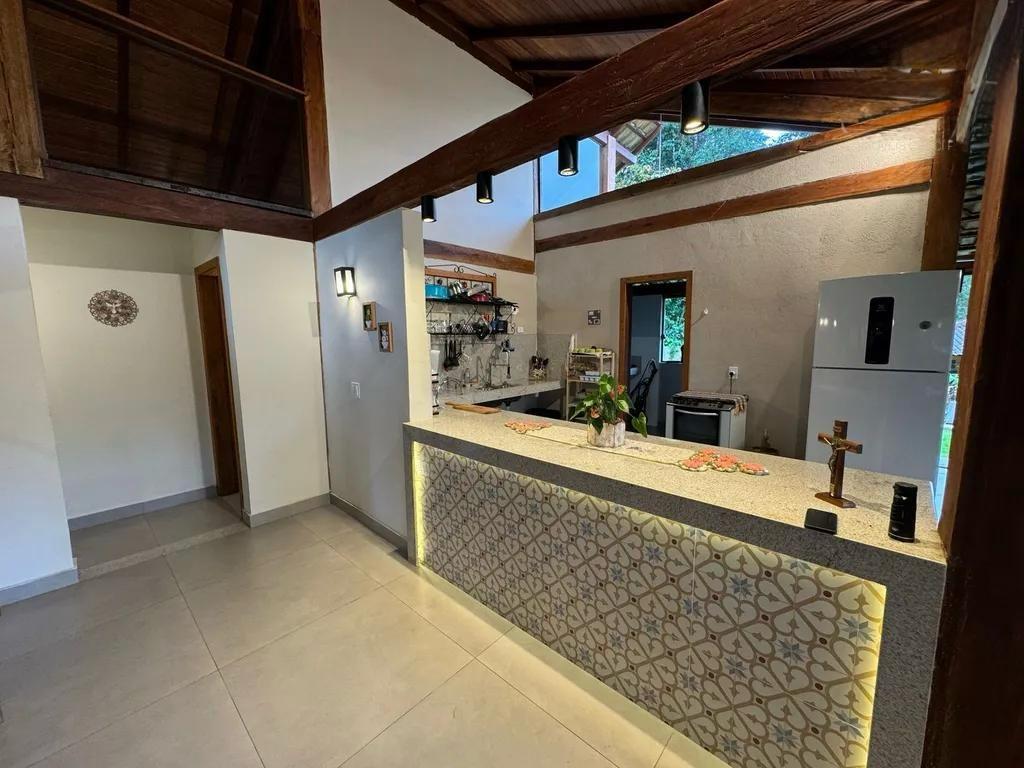 Casa, São Sebastião das Águas Claras, 4 Quartos, 3 Vagas, 1 Suíte