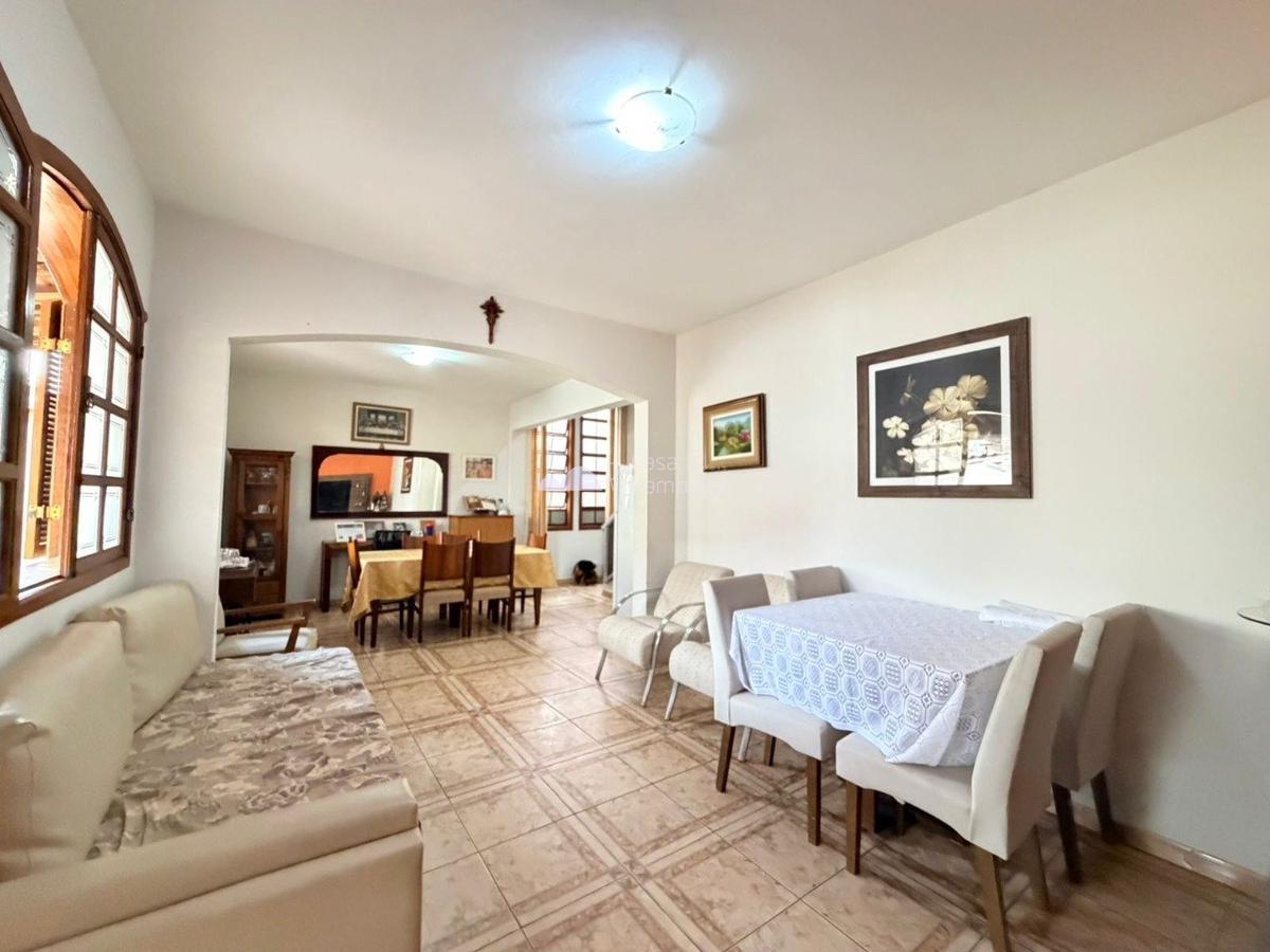 Casa, Floramar, 3 Quartos, 2 Vagas, 2 Suítes