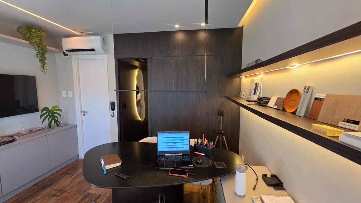 Sala, Funcionários, 0 Quarto, 1 Vaga