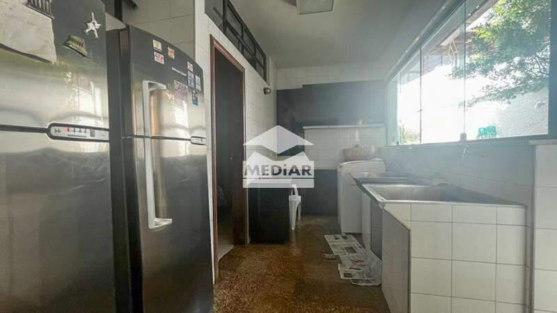 Casa, Comiteco, 5 Quartos, 6 Vagas, 2 Suítes