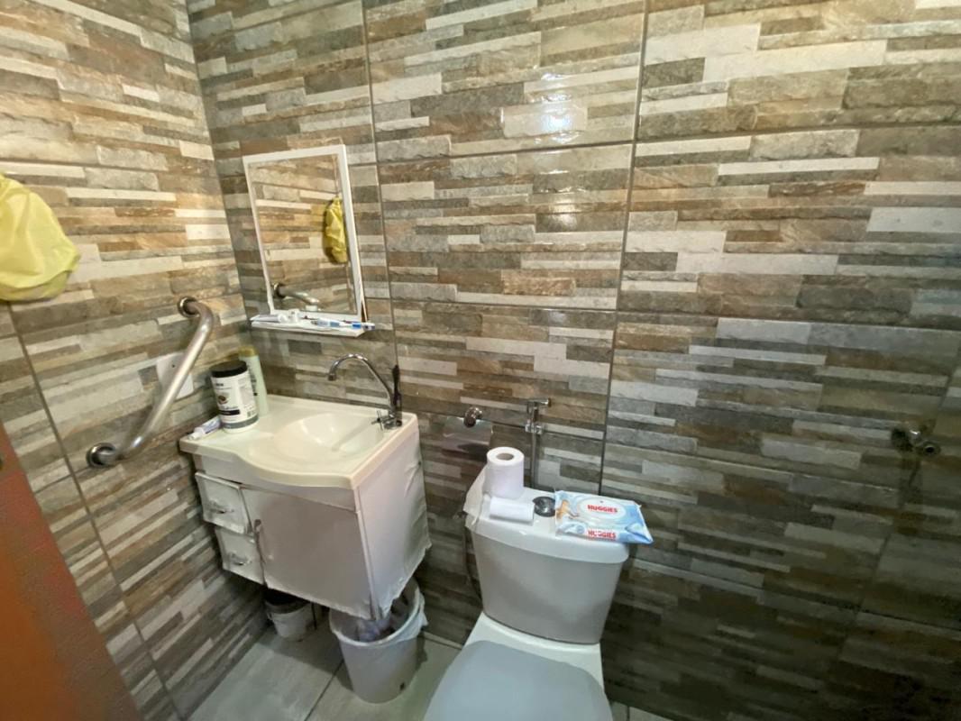 Casa, Nova Esperança, 4 Quartos, 1 Vaga, 1 Suíte