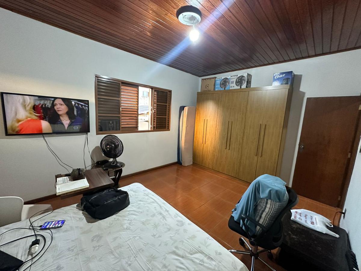 Casa, Santa Cruz, 4 Quartos, 4 Vagas, 2 Suítes