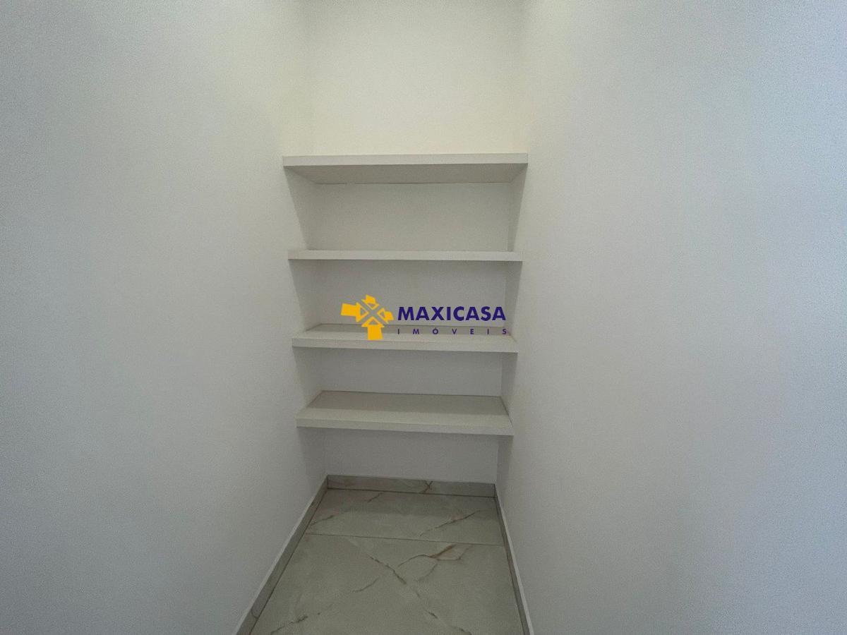 Casa, Condomínio Rosa dos Ventos, 3 Quartos, 4 Vagas, 3 Suítes