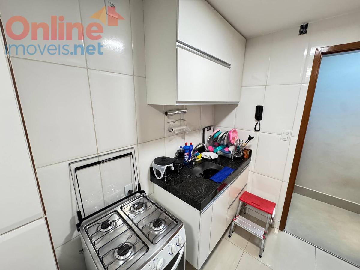 Apartamento, Castelo, 3 Quartos, 0 Vaga, 1 Suíte