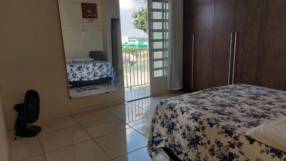 Casa, Santa Lúcia, 3 Quartos, 4 Vagas, 1 Suíte