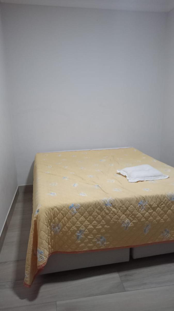 Prédio, Goiânia, 9 Quartos, 2 Vagas, 3 Suítes