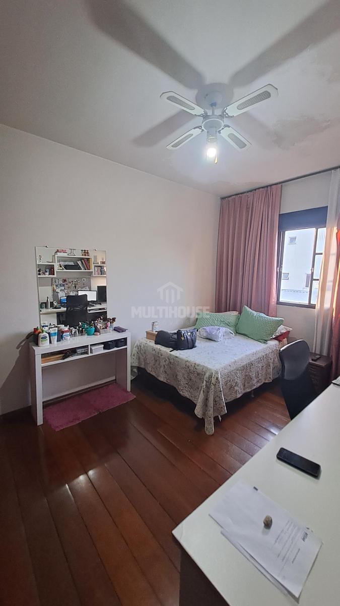 Casa, Vila Clóris, 3 Quartos, 4 Vagas, 1 Suíte