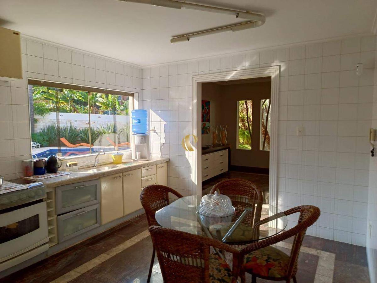 Casa, Centro, 6 Quartos, 6 Vagas, 4 Suítes