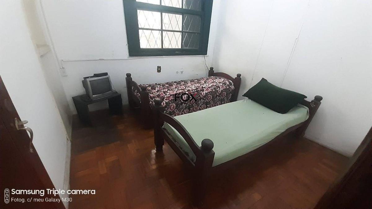 Casa, Funcionários, 4 Quartos, 2 Vagas