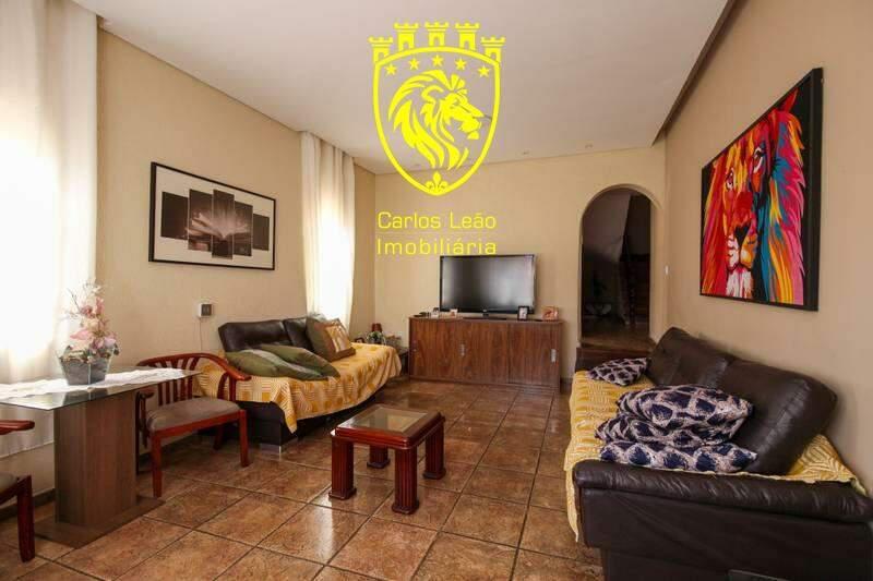 Casa, Planalto, 5 Quartos, 5 Vagas, 1 Suíte