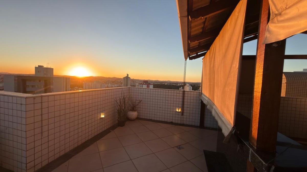 Cobertura, Manacás, 4 Quartos, 3 Vagas, 1 Suíte