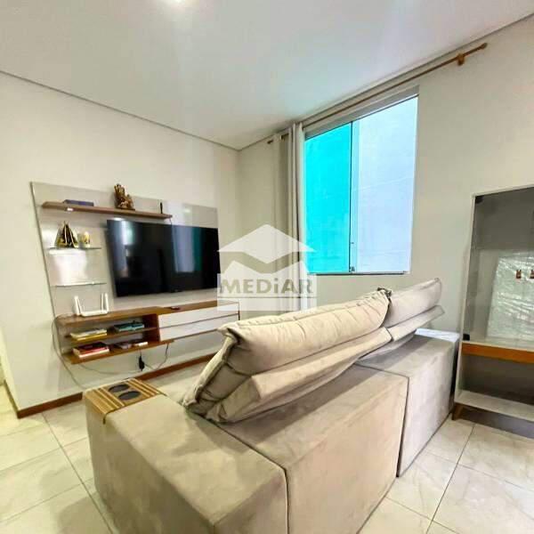 Casa Comercial, Dona Clara, 3 Quartos, 2 Vagas, 1 Suíte