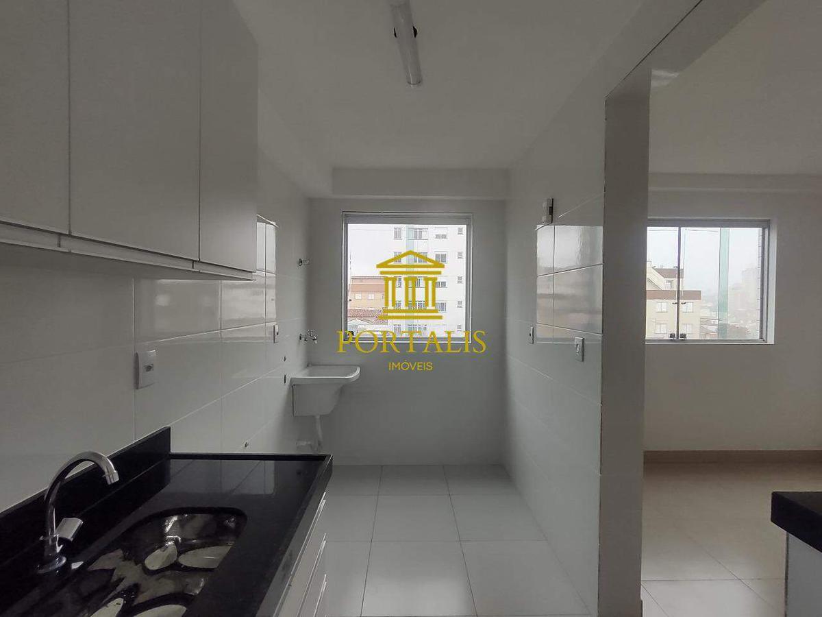 Apartamento, Sagrada Família, 1 Quarto, 1 Vaga, 1 Suíte