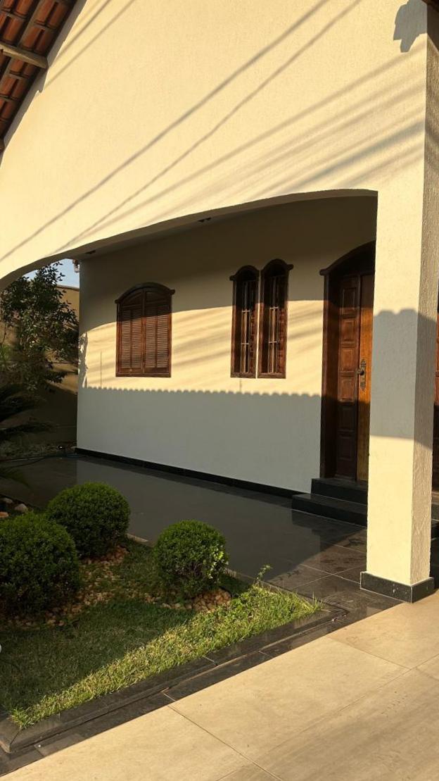 Casa, Arvoredo, 3 Quartos, 4 Vagas, 2 Suítes