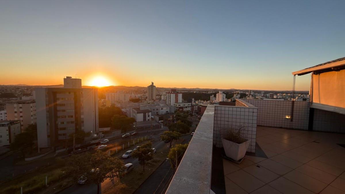 Cobertura, Manacás, 4 Quartos, 3 Vagas, 1 Suíte