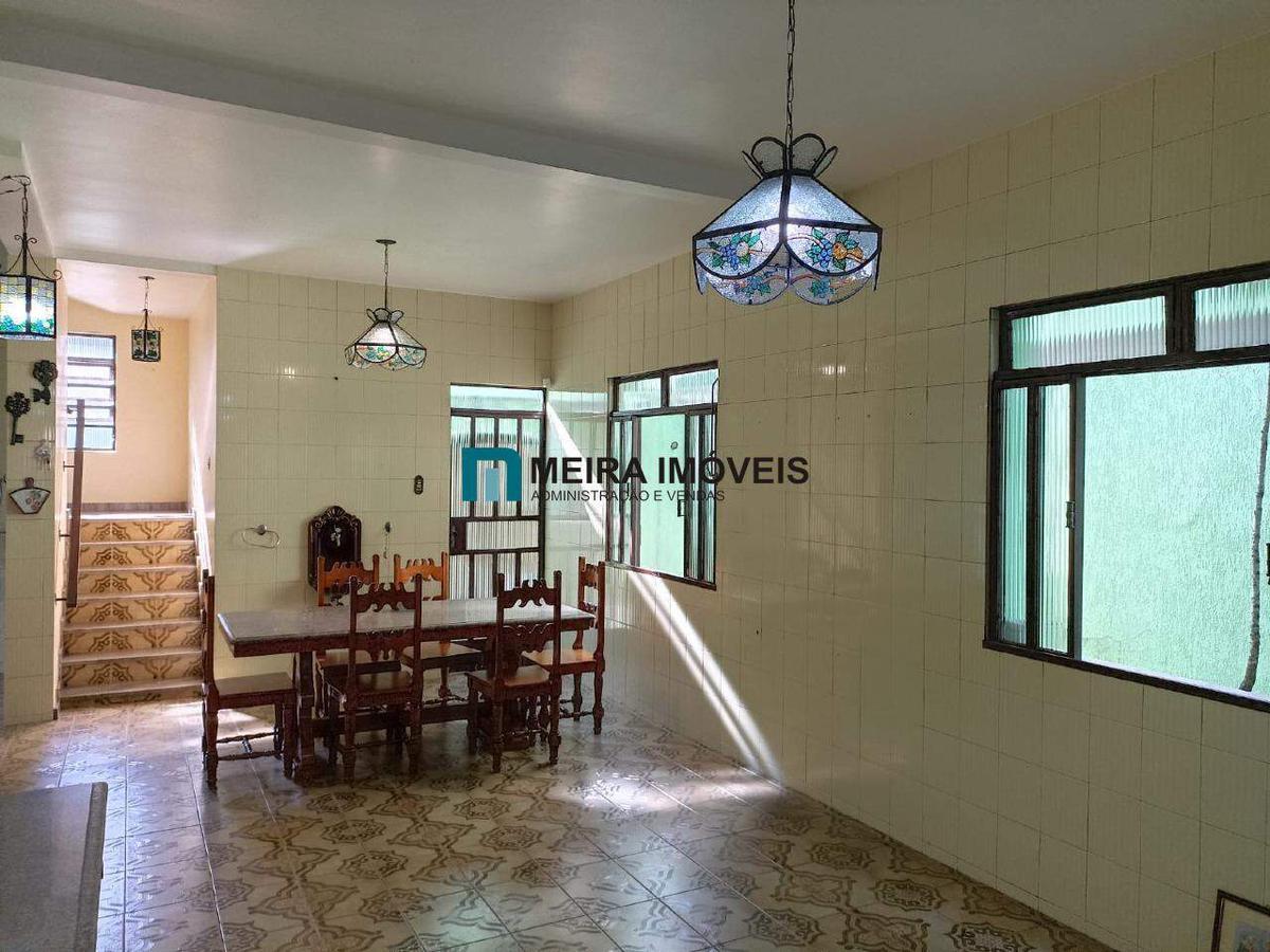 Casa, Nova Suíssa, 8 Quartos, 3 Vagas, 2 Suítes