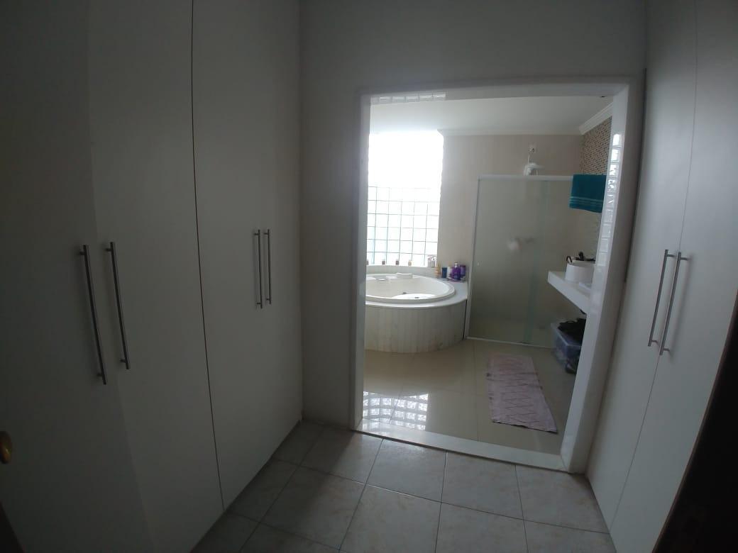 Casa, Jardim Riacho das Pedras, 3 Quartos, 8 Vagas, 1 Suíte