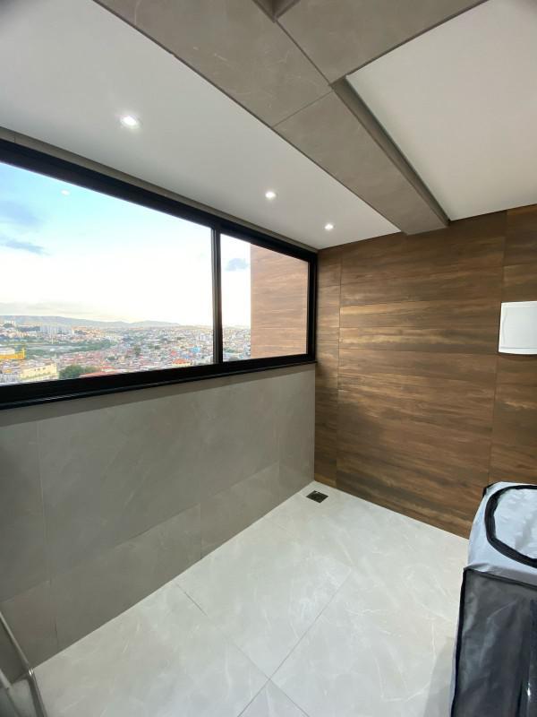 Cobertura, Industrial, 3 Quartos, 2 Vagas, 1 Suíte