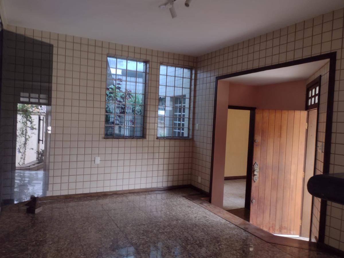 Casa, Nova Suíssa, 3 Quartos, 4 Vagas, 1 Suíte