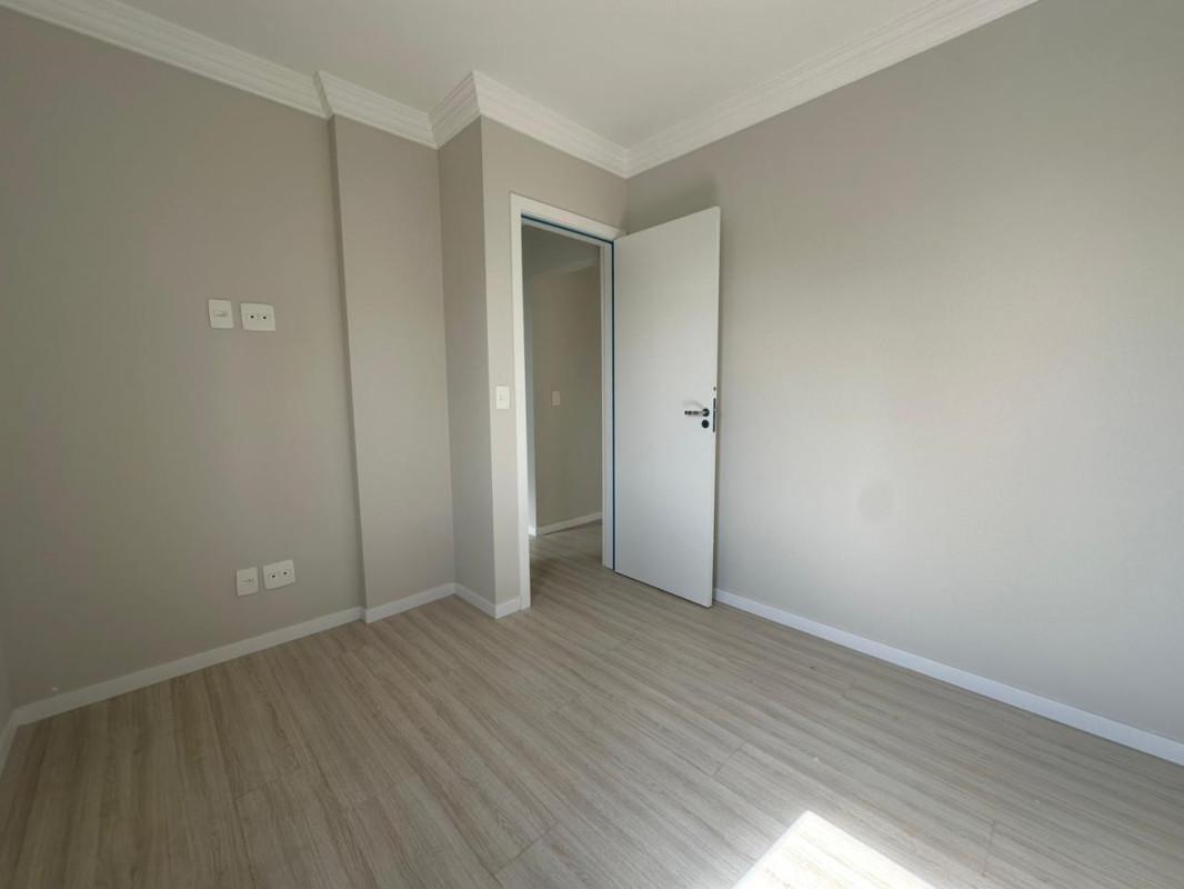 Apartamento, Sagrada Família, 3 Quartos, 2 Vagas, 1 Suíte