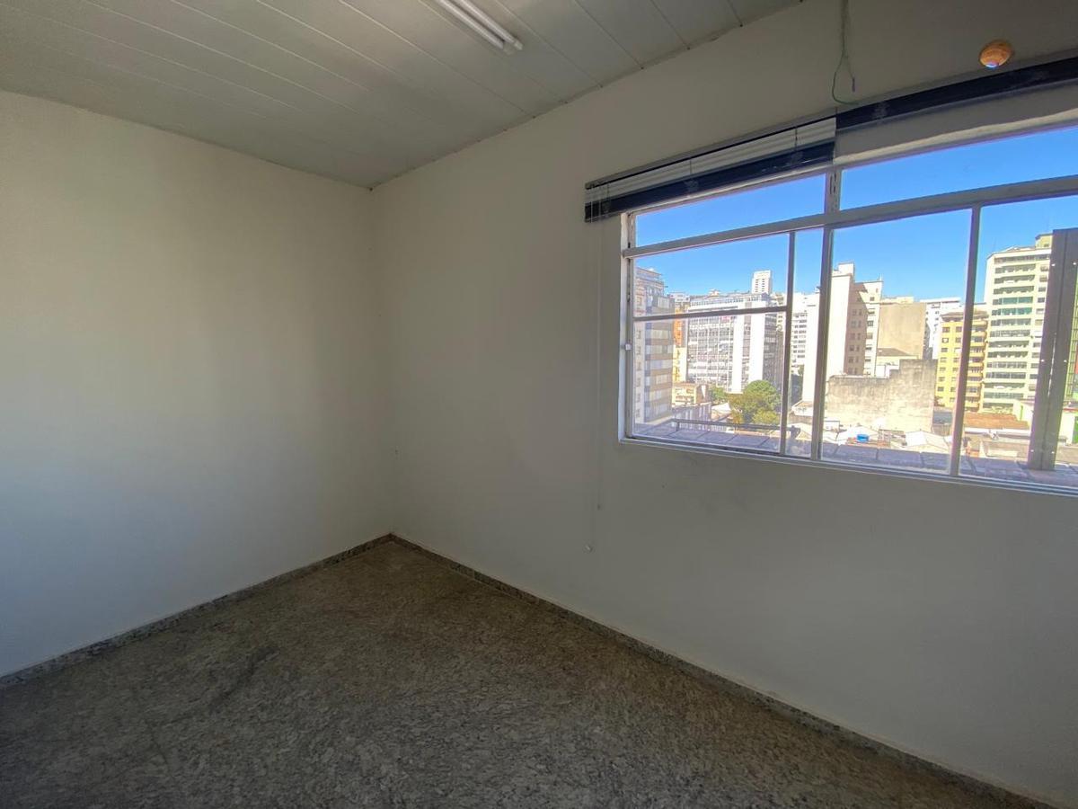 Andar, Centro, 0 Quarto, 0 Vaga