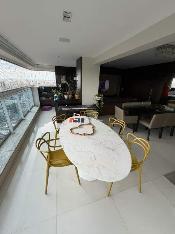 Apartamento, Funcionários, 4 Quartos, 3 Vagas, 2 Suítes