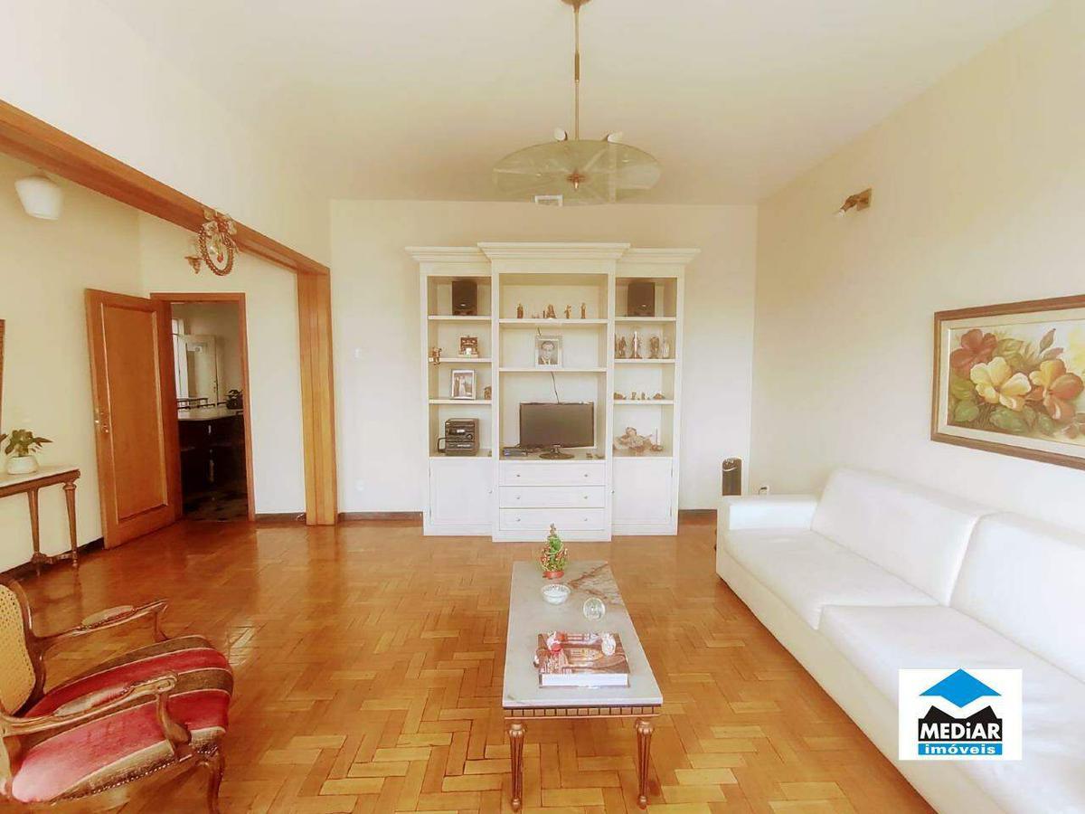 Casa, Floresta, 4 Quartos, 7 Vagas, 2 Suítes