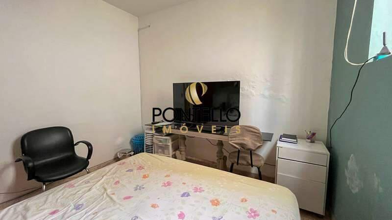 Casa, Buritis, 5 Quartos, 0 Vaga, 1 Suíte