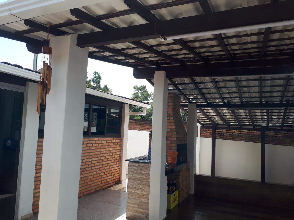 Fazenda, Centro, 6 Quartos, 4 Vagas, 1 Suíte