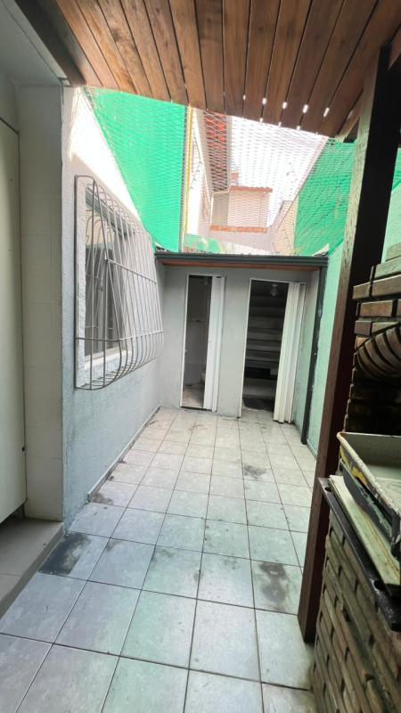 Casa, Castelo, 2 Quartos, 2 Vagas, 1 Suíte