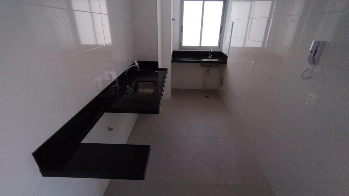 Apartamento, Sagrada Família, 3 Quartos, 2 Vagas, 1 Suíte