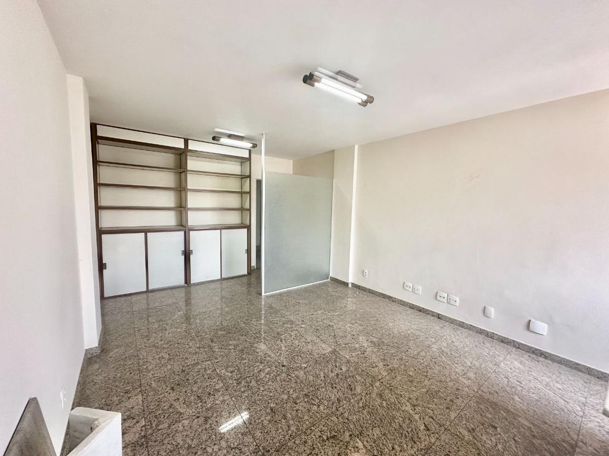 Sala, Centro