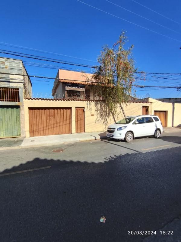 Casa, Santa Inês, 3 Quartos, 10 Vagas