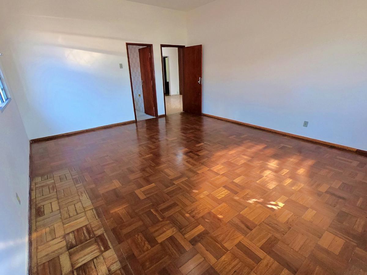 Casa, Caiçaras, 4 Quartos, 2 Vagas, 1 Suíte